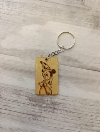 Llaveros pirograbados a mano - personalizados