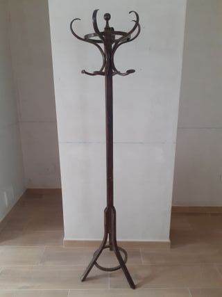 Perchero Pie Madera Maciza estilo Thonet, práctico
