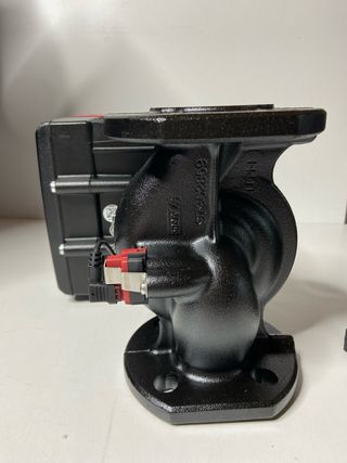 : Bomba Grundfos MAGNA3 40-80 F220