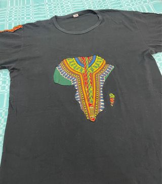 Camiseta Estilo Africano