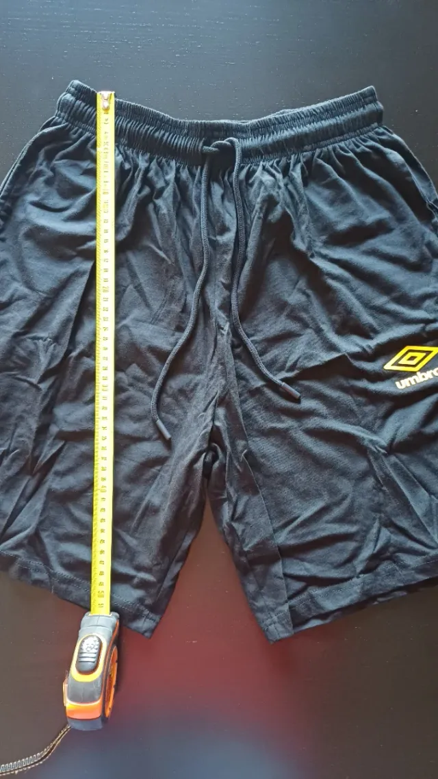 Camiseta y pantalones cortos Umbro de verano talla L