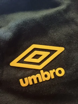 T-shirt+ pantaloncinl Umbro estivo taglia L