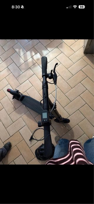 Monopattino Elettrico Nero