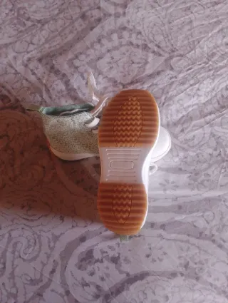 Zapatillas niña Talla 33 Tipo Converse verdes y bl