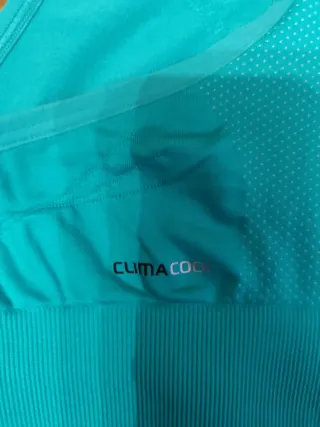 Top deportivo Adidas