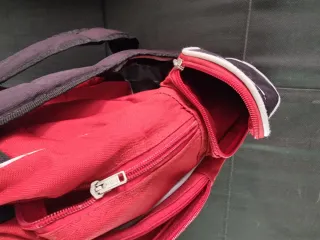 Mochila Vintage Kelme Roja y Negra