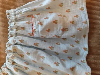 Falda Piupiuchick floral azul, talla 10