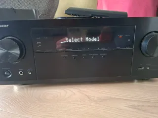 Receptor AV Pioneer Negro