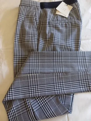 2 Pantalones ZARA blanco, otro azul talla XS/34