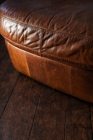 Sillón Chester club Piel con Reposapiés