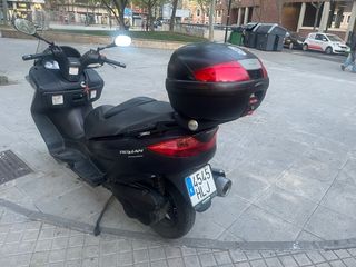 Suzuki Burgman Executive 200