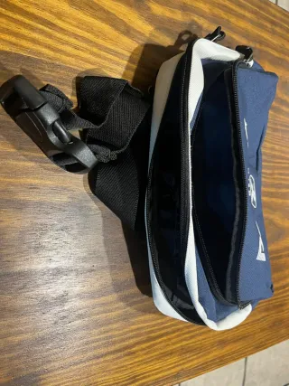 Riñonera Reebok Training Department