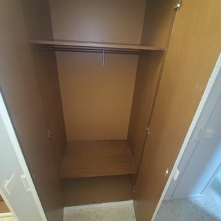 Armadio a 6 ante con cassettiera