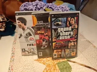 Juegos PSP: FIFA 0, Midnight, GTA Liberty City