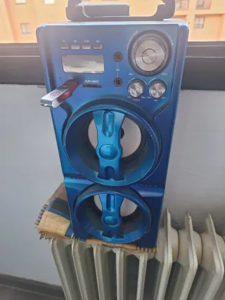 Altavoz azul