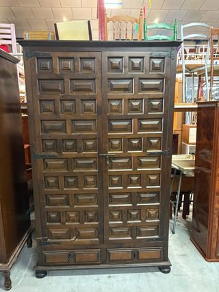 ARMARIO ESTILO CASTELLANO