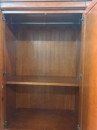 ARMARIO DE MADERA MACIZA