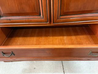 ARMARIO DE MADERA MACIZA