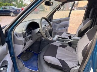 Nissan Serena 1996