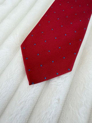 Corbata Musgo Seda Roja Puntos Azules