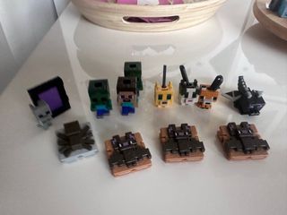 Figuras Minecraft Kinder Joy