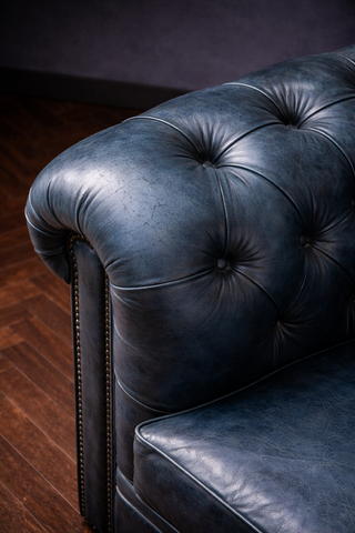Sillón Chester Piel Azul Petróleo