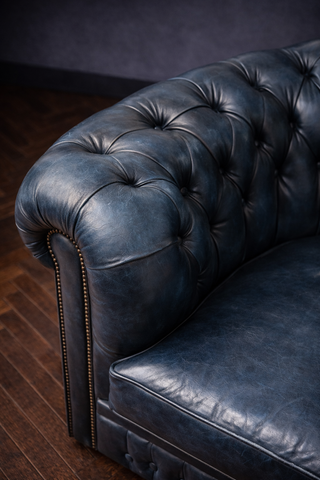 Sillón Chester Piel Azul Petróleo