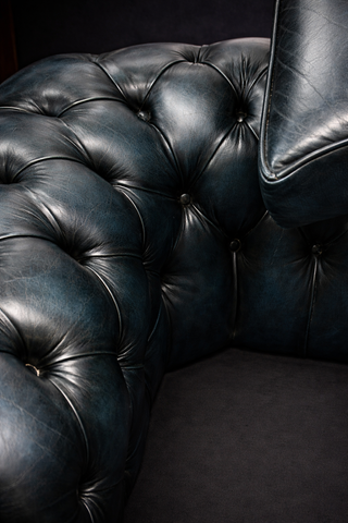 Sillón Chester Piel Azul Petróleo