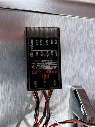 Emisora RC Spektrum DX20