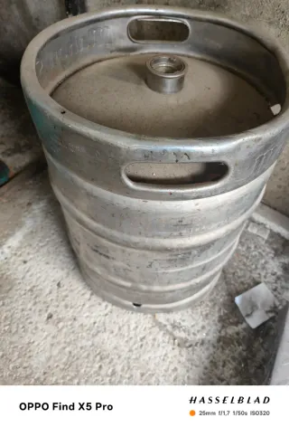 2 bidones de cerveza en aluminio