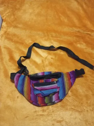 Riñonera unisex nueva multicolor