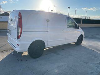 Mercedes-Benz Vito 2011