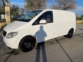 Mercedes-Benz Vito 2011