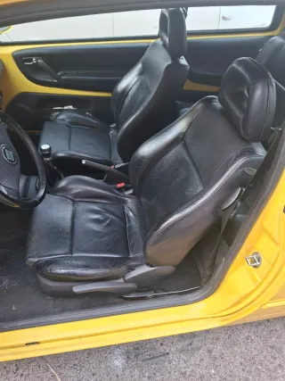 SEAT Arosa 2002