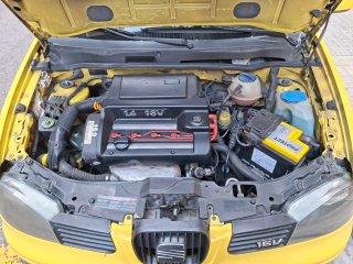 SEAT Arosa 2002