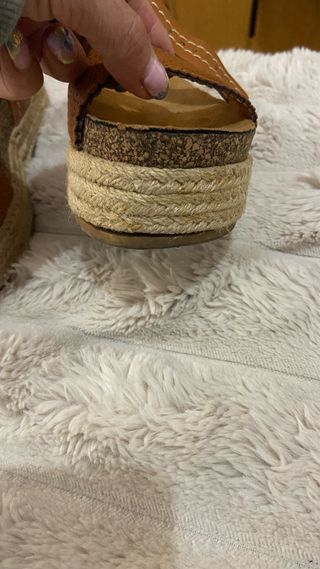 Sandalias cuña esparto marrones