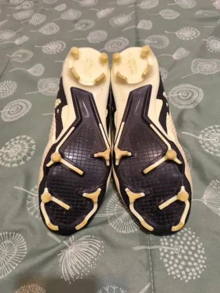 Botas de fútbol Nike Mercurial Beige/Negro