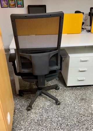 Cajonera de oficina blanca