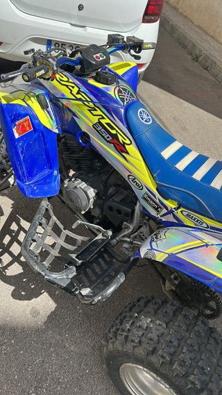 Yamaha Raptor 350 Quad Moto