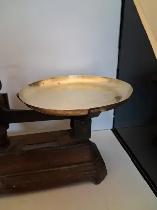 Antigua báscula de pesaje