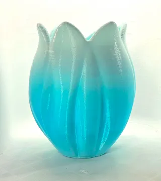 Vaso Giallo a Forma di Tulipano