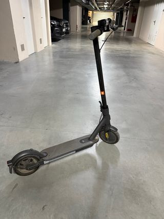 Patinete Eléctrico Xiaomi Casi Nuevo