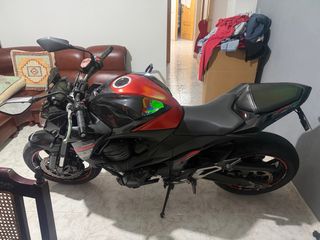 Kawasaki Z800 ABS 113cv Negra/Roja