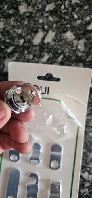 Cerradura buzón nueva con 2 llaves