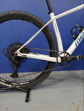 MEGAMO FACTORY 29" (CARBONO)