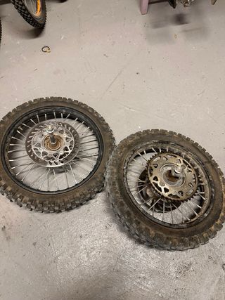Ruedas de moto pulgadas 14/12