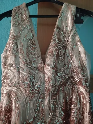 Vestido de fiesta con lentejuelas largo