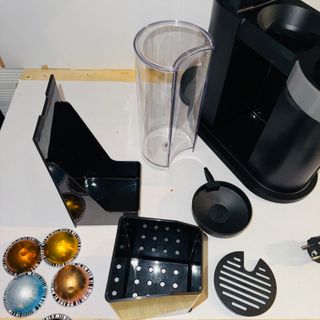 Cafetera cápsulas De'Longhi Nespresso Vertuo Next ENV120.GY