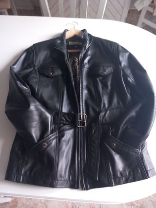 Chaqueta de cuero Fórmula Joven Negra