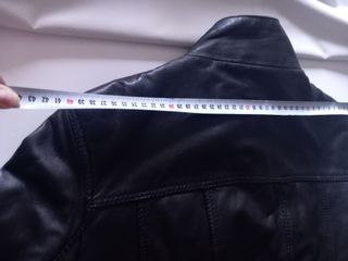 Chaqueta de cuero Fórmula Joven Negra